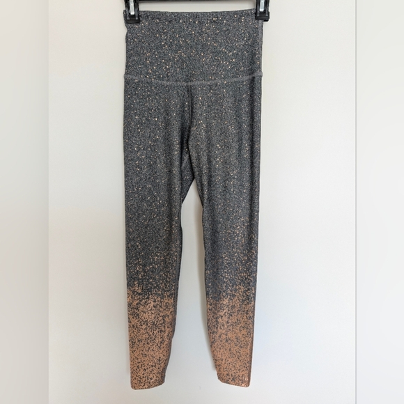 Beyond Yoga Alloy Ombre Sparkle High Waisted Midi Legging Grey & Copper Size S - Picture 2 of 10